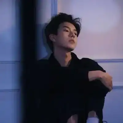 顾河柳